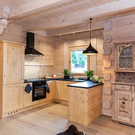 Chalet Udanypobyt Tatrzanskie